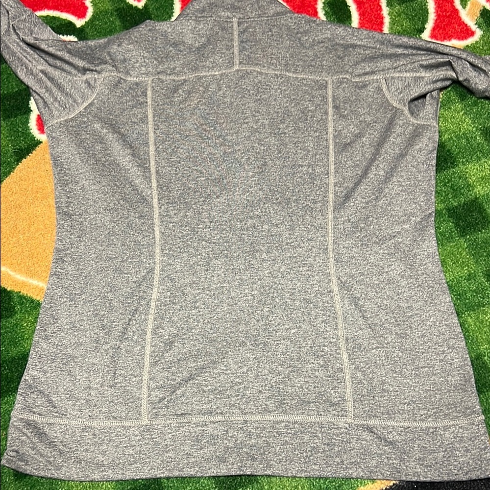 Patagonia Women's L Midweight Gray Full Zip - Picture 4 of 4